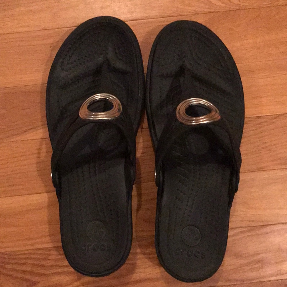 Crocs Sanrah black bevel circle sandals